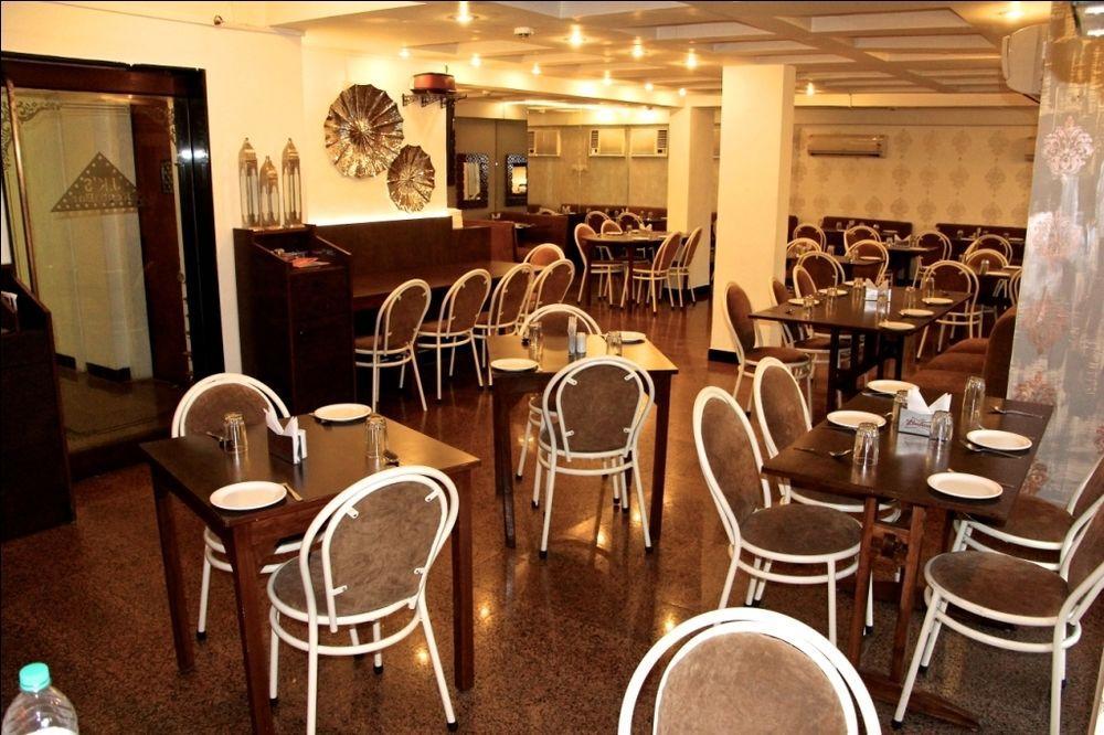 Hotel Samraj Мумбаи Экстерьер фото