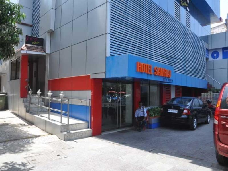 Hotel Samraj Мумбаи Экстерьер фото