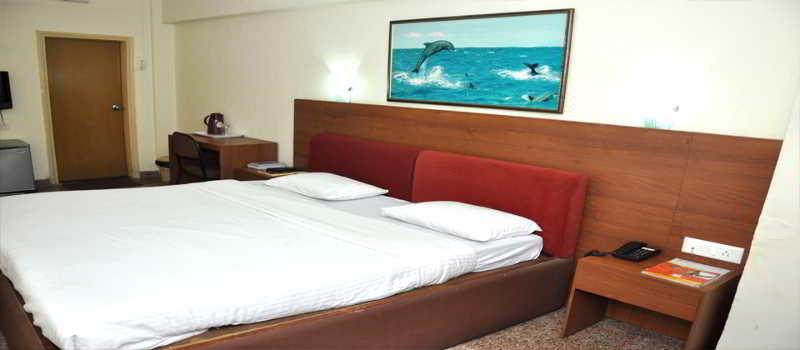 Hotel Samraj Мумбаи Экстерьер фото