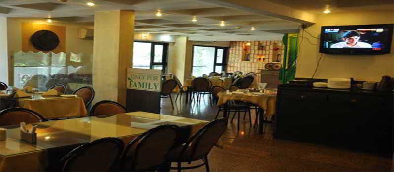 Hotel Samraj Мумбаи Экстерьер фото