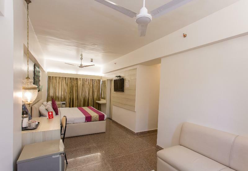 Hotel Samraj Мумбаи Экстерьер фото